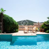 Villa in the mountains, at the seaside in Spain, Catalunya, Sitges, 291 sq.m.