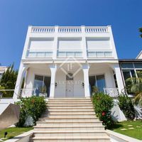 Villa in Spain, Catalunya, Sitges, 257 sq.m.