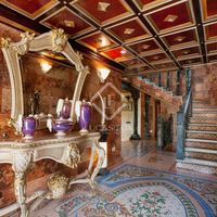 Villa by the lake, at the seaside in Spain, Catalunya, Sant Andreu de Llavaneres, 588 sq.m.