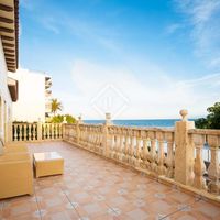 Villa by the lake, at the seaside in Spain, Catalunya, Sant Andreu de Llavaneres, 588 sq.m.