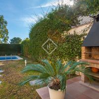 Villa in Spain, Catalunya, Barcelona, 400 sq.m.