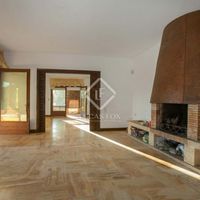Villa in the mountains, at the seaside in Spain, Catalunya, Sant Andreu de Llavaneres, 780 sq.m.