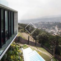 Villa in the mountains, at the seaside in Spain, Catalunya, Barcelona, 310 sq.m.