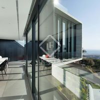 Villa in the mountains, at the seaside in Spain, Catalunya, Barcelona, 310 sq.m.
