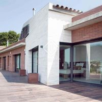 Villa in the mountains, at the seaside in Spain, Catalunya, Barcelona, 600 sq.m.