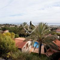 Villa in the mountains, at the seaside in Spain, Catalunya, Barcelona, 1200 sq.m.