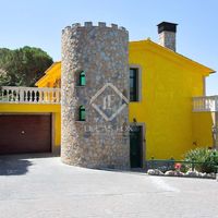 Villa in the mountains, at the seaside in Spain, Catalunya, Barcelona, 750 sq.m.