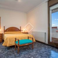 Villa in the mountains in Spain, Catalunya, Barcelona, 252 sq.m.