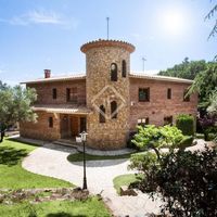 Villa in the mountains in Spain, Catalunya, Sant Andreu de Llavaneres, 468 sq.m.