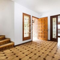 Villa in the mountains in Spain, Catalunya, Sant Andreu de Llavaneres, 468 sq.m.