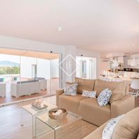 Villa in the mountains, at the seaside in Spain, Andalucia, 269 sq.m.