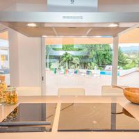 Villa in the mountains, at the seaside in Spain, Andalucia, 269 sq.m.