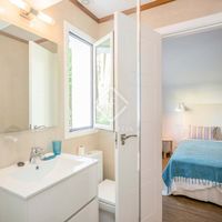 Villa in the mountains, at the seaside in Spain, Andalucia, 269 sq.m.