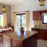 Villa in Republic of Cyprus, Eparchia Pafou, 200 sq.m.