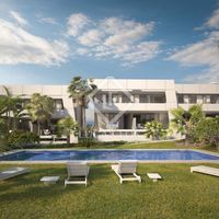 Вилла в большом городе, у моря в Испании, Андалусия, 213 кв.м.