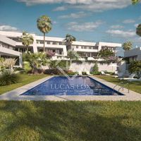 Вилла в большом городе, у моря в Испании, Андалусия, 213 кв.м.