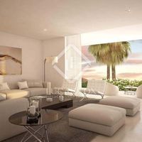 Вилла в большом городе, у моря в Испании, Андалусия, 213 кв.м.