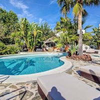 Вилла в большом городе, у моря в Испании, Балеарские Острова, Ибица, 215 кв.м.