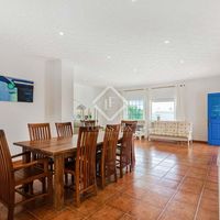 Вилла в большом городе, у моря в Испании, Балеарские Острова, Ибица, 249 кв.м.