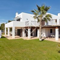 Вилла в горах, у моря в Испании, Балеарские Острова, Ибица, 500 кв.м.