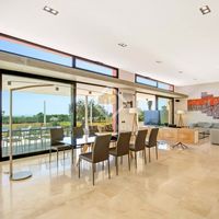 Вилла в большом городе, в горах, у озера, у моря в Испании, Балеарские Острова, Ибица, 895 кв.м.