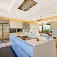 Вилла в большом городе, в горах, у озера, у моря в Испании, Балеарские Острова, Ибица, 895 кв.м.