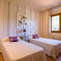 Вилла в большом городе, в горах, у озера, у моря в Испании, Балеарские Острова, Ибица, 648 кв.м.