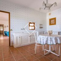 Вилла в большом городе, у озера, у моря в Испании, Балеарские Острова, Ибица, 119 кв.м.