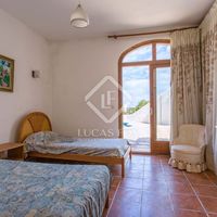 Вилла в большом городе, у озера, у моря в Испании, Балеарские Острова, Ибица, 119 кв.м.