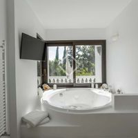 Вилла в большом городе, у моря в Испании, Балеарские Острова, Ибица, 300 кв.м.