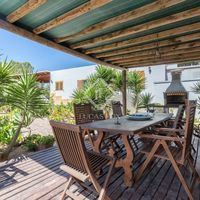 Вилла в горах, у моря в Испании, Балеарские Острова, Ибица, 100 кв.м.