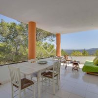 Вилла в большом городе, у моря в Испании, Балеарские Острова, Ибица, 333 кв.м.