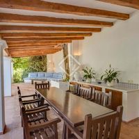 Вилла в большом городе, в горах, у моря в Испании, Балеарские Острова, Ибица, 954 кв.м.