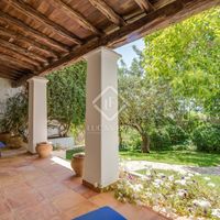 Вилла в большом городе, в горах, у моря в Испании, Балеарские Острова, Ибица, 954 кв.м.