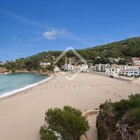 Villa by the lake, at the seaside in Spain, Catalunya, Begur, 910 sq.m.