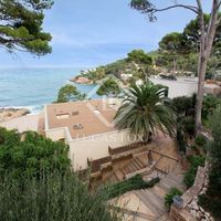 Villa by the lake, at the seaside in Spain, Catalunya, Begur, 910 sq.m.