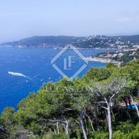 Villa at the seaside in Spain, Catalunya, Girona, 288 sq.m.