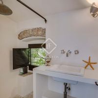 Villa at the seaside in Spain, Catalunya, Girona, 225 sq.m.