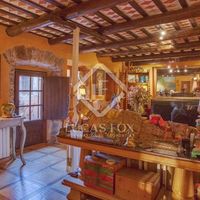 Villa in Spain, Catalunya, Girona, 865 sq.m.