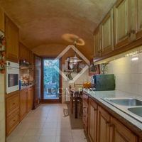 Villa in Spain, Catalunya, Girona, 865 sq.m.