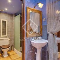 Villa in Spain, Catalunya, Girona, 865 sq.m.