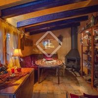 Villa in Spain, Catalunya, Girona, 865 sq.m.