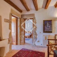 Villa in Spain, Catalunya, Girona, 237 sq.m.