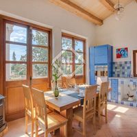 Вилла в горах в Испании, Каталония, Жирона, 990 кв.м.