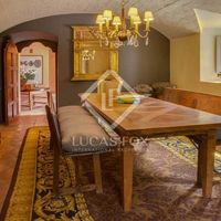 Вилла в Испании, Каталония, Жирона, 1200 кв.м.