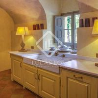 Вилла в Испании, Каталония, Жирона, 1200 кв.м.