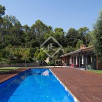 Вилла в Испании, Каталония, Жирона, 830 кв.м.