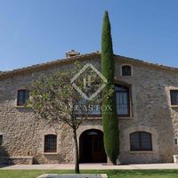 Вилла в Испании, Каталония, Жирона, 830 кв.м.