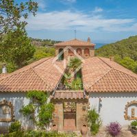 Вилла у моря в Испании, Каталония, Багур, 200 кв.м.