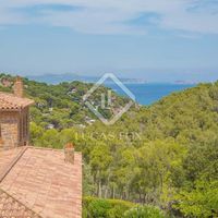 Вилла у моря в Испании, Каталония, Багур, 200 кв.м.